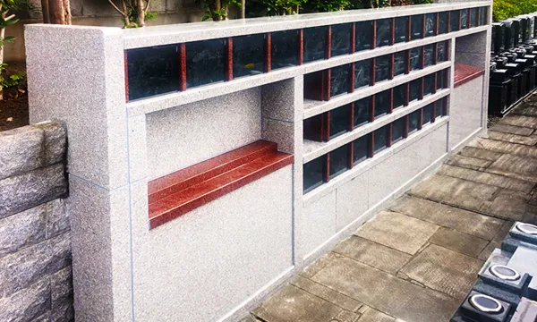 宗旨宗派を問わない霊園